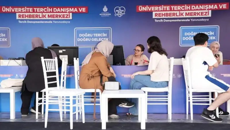 İstanbul'da 24 Üniversite Tercih Danışma Merkezi Açıldı!