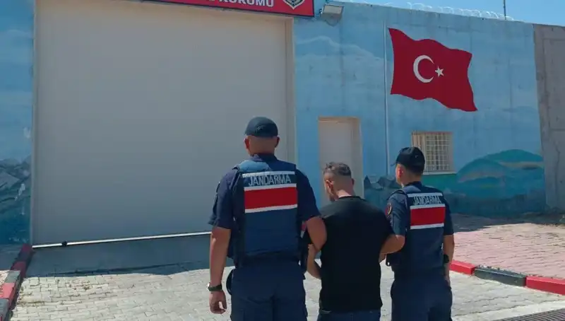 Afyon'da Suç Çetesi Çökertildi: 9 Kişi Tutuklandı!