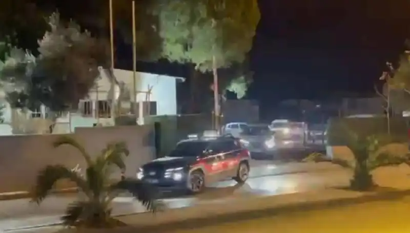İzmir'de 24 Saatlik Dev Operasyonda 141 Hükümlü Ele Geçirildi