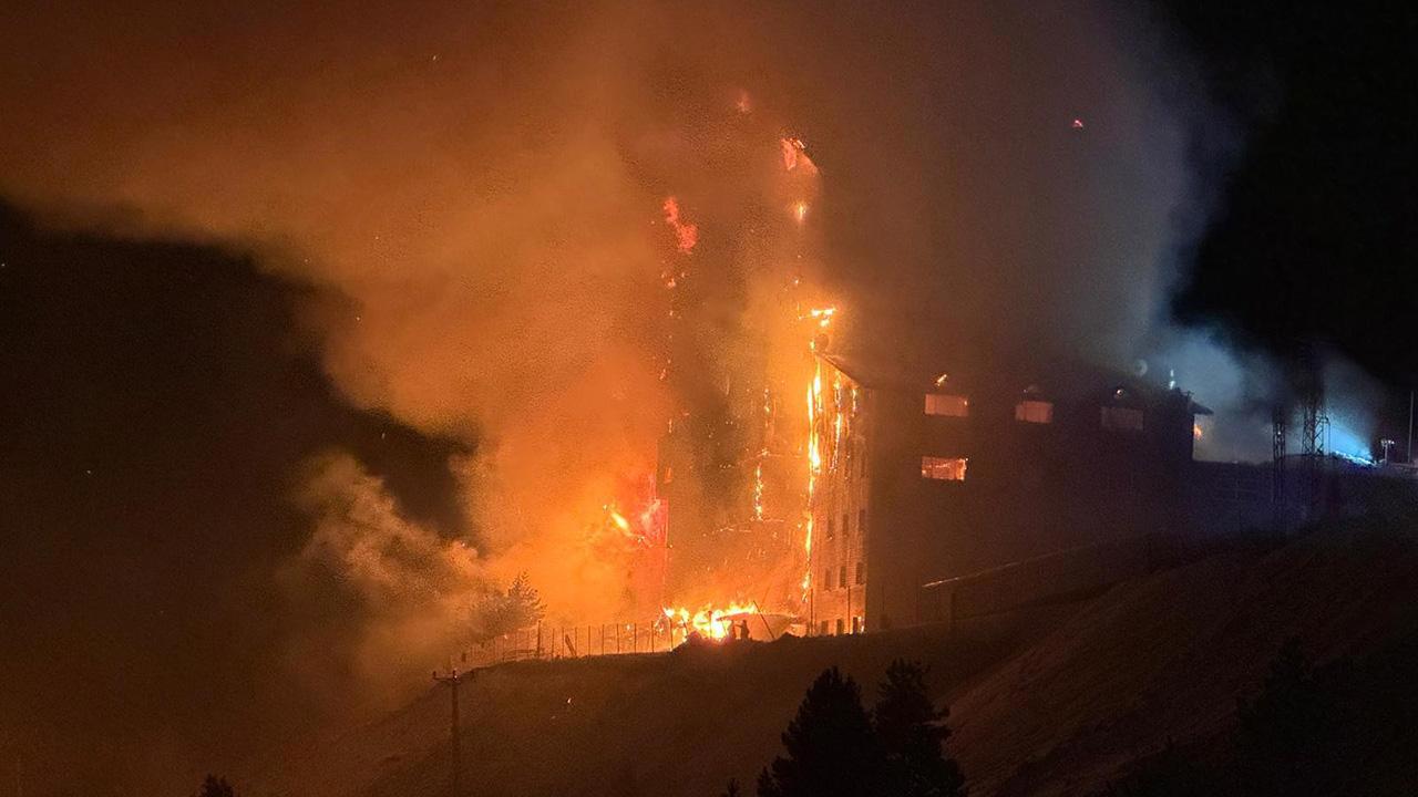 Kartalkaya Kayak Merkezi'nde Otelden Yangın: 6 Ölü, 31 Yaralı