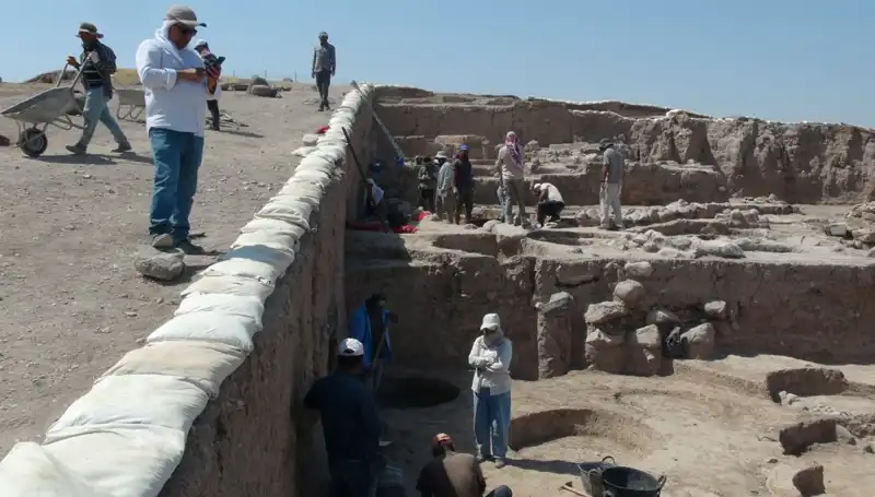 Kilis Oylum Höyük'ünde Kazı Çalışmaları Sıcak Hava İle Devam Ediyor