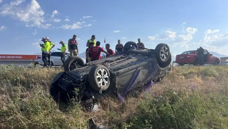 Nişan Töreninden Dönüşte Korkunç Kaza: 1 Can, 4 Yaralı
