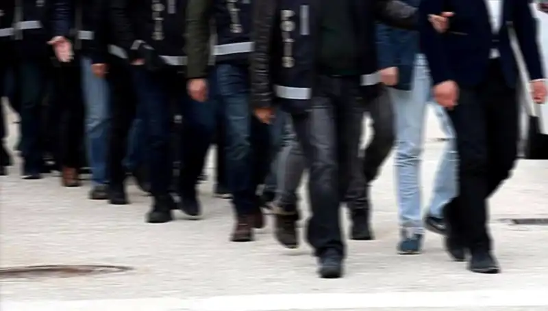 "Balkız" Tuzağı: Sosyal Medyada Kurulan Kadın Profili ile Gasp Olayı