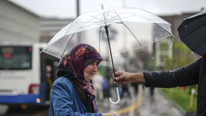 Tüm Yurtta Gök Gürültülü Sağanak Bekleniyor: Hava Durumu Raporu
