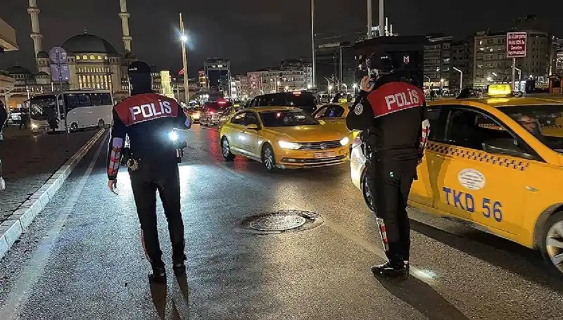 İstanbul'da Huzur Operasyonu: Bir Gece 873 Gözaltı Yapıldı