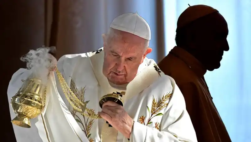 Yeni Papa Seçim Süreci ve Öncelikli Adaylar Kimler Olacak?