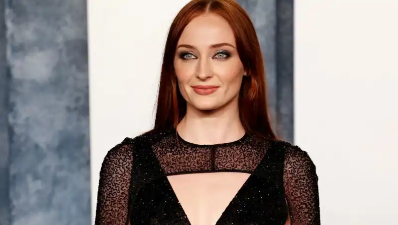 Sophie Turner’ın Sinirlerini Bozacak Yorum: Game of Thrones Alevlendi!