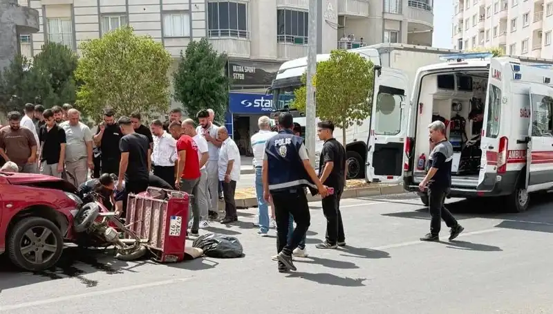 Mardin'deki Feci Trafik Kazasında İki Kişi Yaralandı