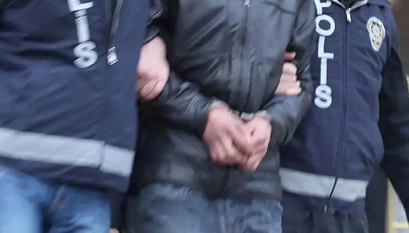 Osmaniye'de Uyuşturucu Operasyonu: 7 Kişi Tutuklandı, Şehirde Panik Yaşandı