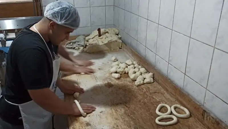 113 Yıldır Ayakta: Geleneksel Taş Fırın, Odun Ateşiyle Eşsiz Lezzetler Sunuyor