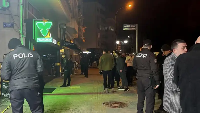 Eğlence Mekanında Silahlı Saldırı: Hayatını Kaybeden Var Mı?