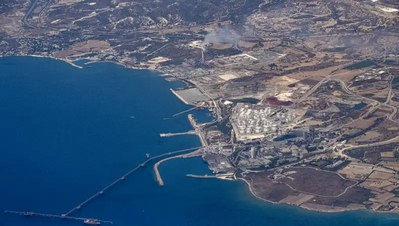 ABD’den İsrail’e Silah Taşıyan Geminin Rotası Limasol’a Çıktı