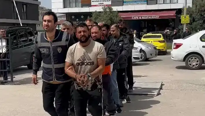 Edirne'de Gerçekleşen Eş Zamanlı Operasyonla Yedi Firari Yakalandı!