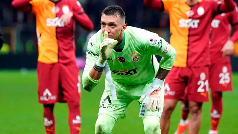 Muslera'nın Yerini Alacak İsim Belli Oldu: Galatasaray'a Yeni Kaleci Geliyor