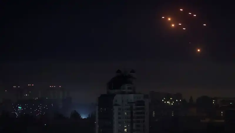 Rusya'nın Kiev'e Yönelik Hava Saldırısı ve Sumi'deki Tahliyeler: Gelişmeler Neler?