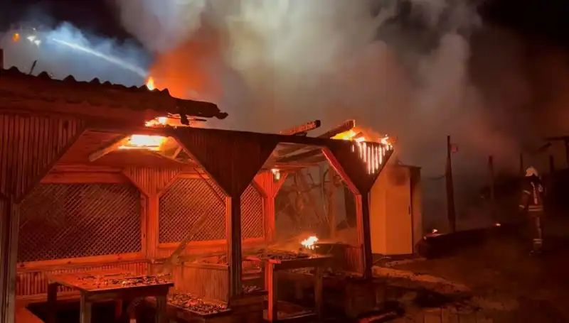 Şile'de Altı Gözleme Restoranı Alev Alev Yandı! Yangının Sebepleri Neler?