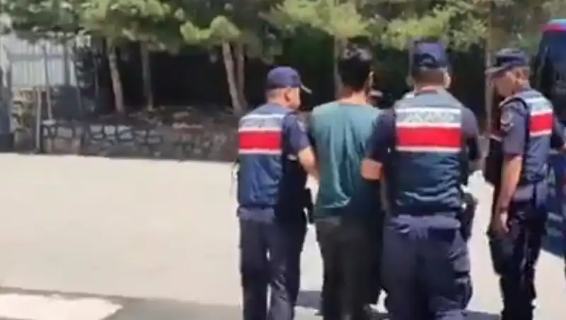 14 İl Genelinde DAEŞ'e Yönelik Dev Operasyon: 26 Kişi Gözaltında