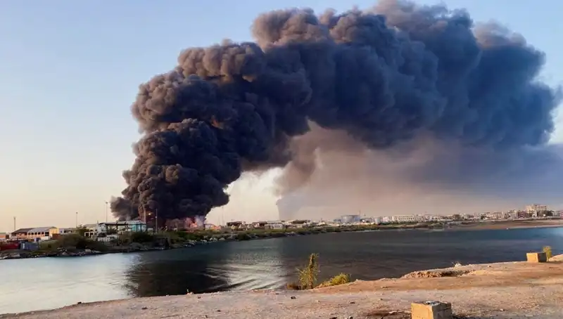 Port Sudan'da Şok Edici Patlamalar: Havalimanı ve Ordunun Hedefi Oldu